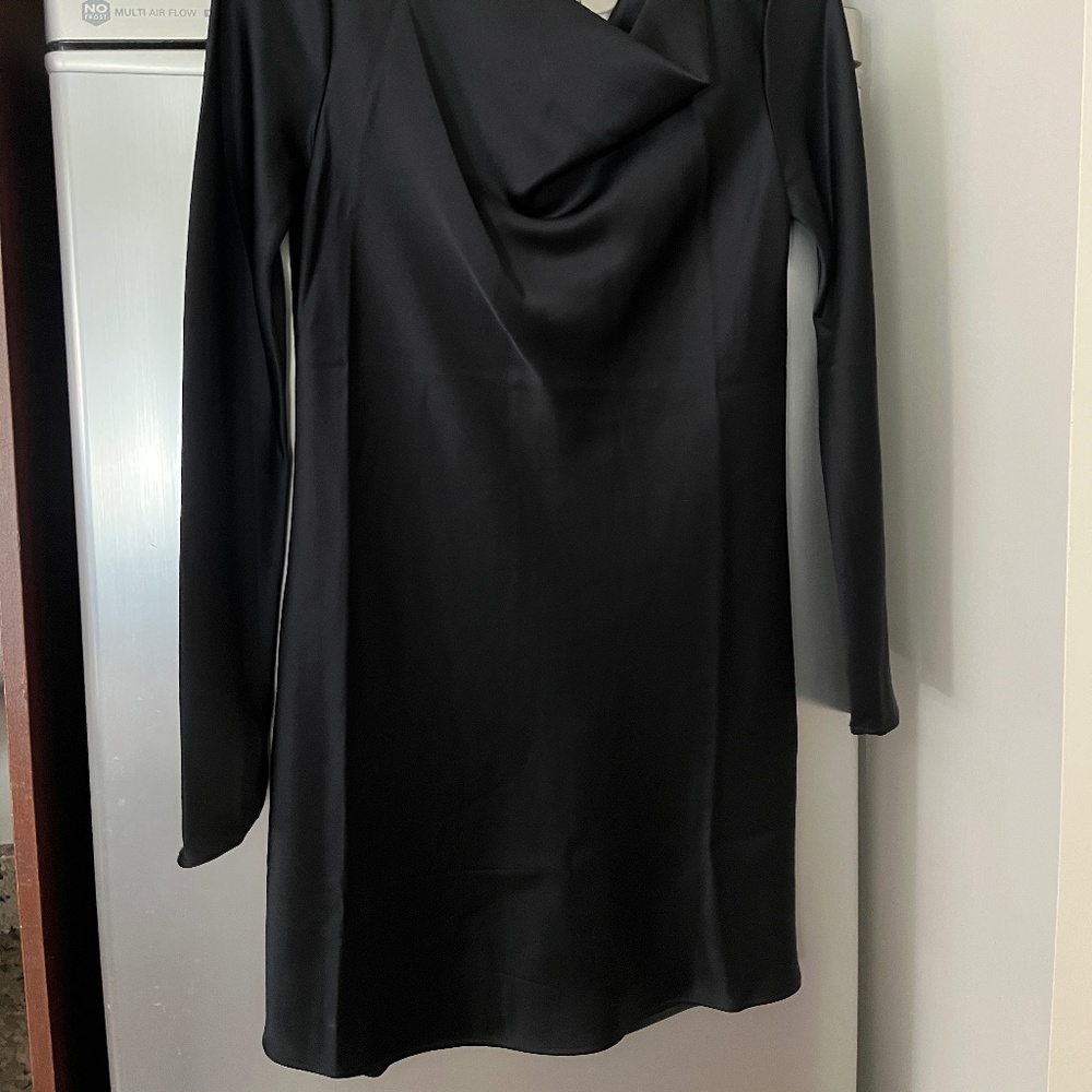 Aritzia Gio Dress